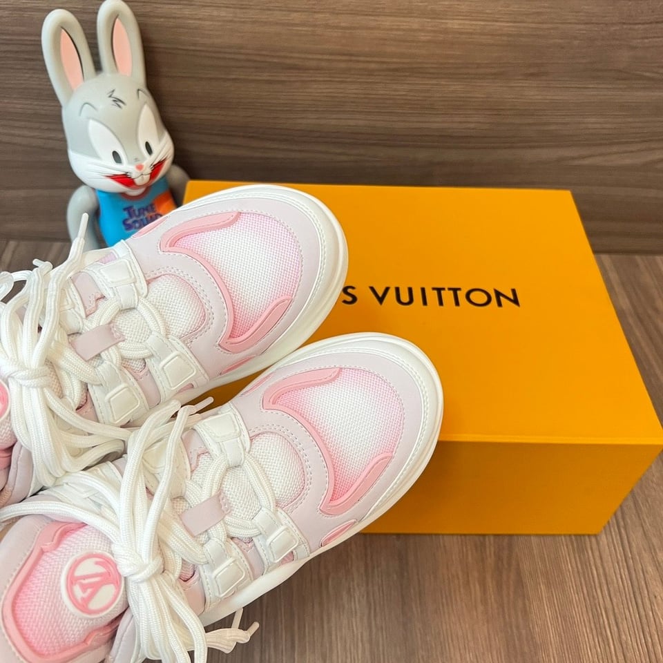 Louis Vuitton Archlight Sneaker Gradient Pink view 5