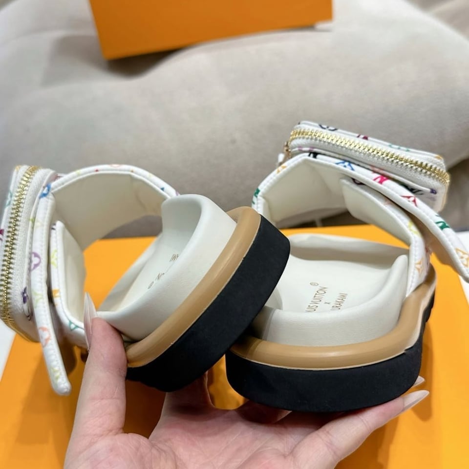 Louis Vuitton X Takashi Murakami Pool Pillow Flat Comfort Mule Blanc 1Agvqw view 6