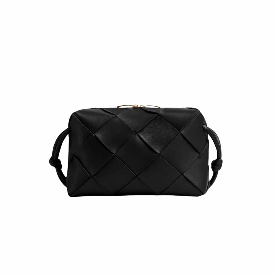 Bottega Veneta Small Camera Bag Mxn 52 400 Black 18Cm view 2