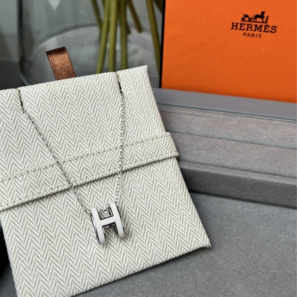 Hermes Mini Pop H Pendant Necklace White And Silver view 4