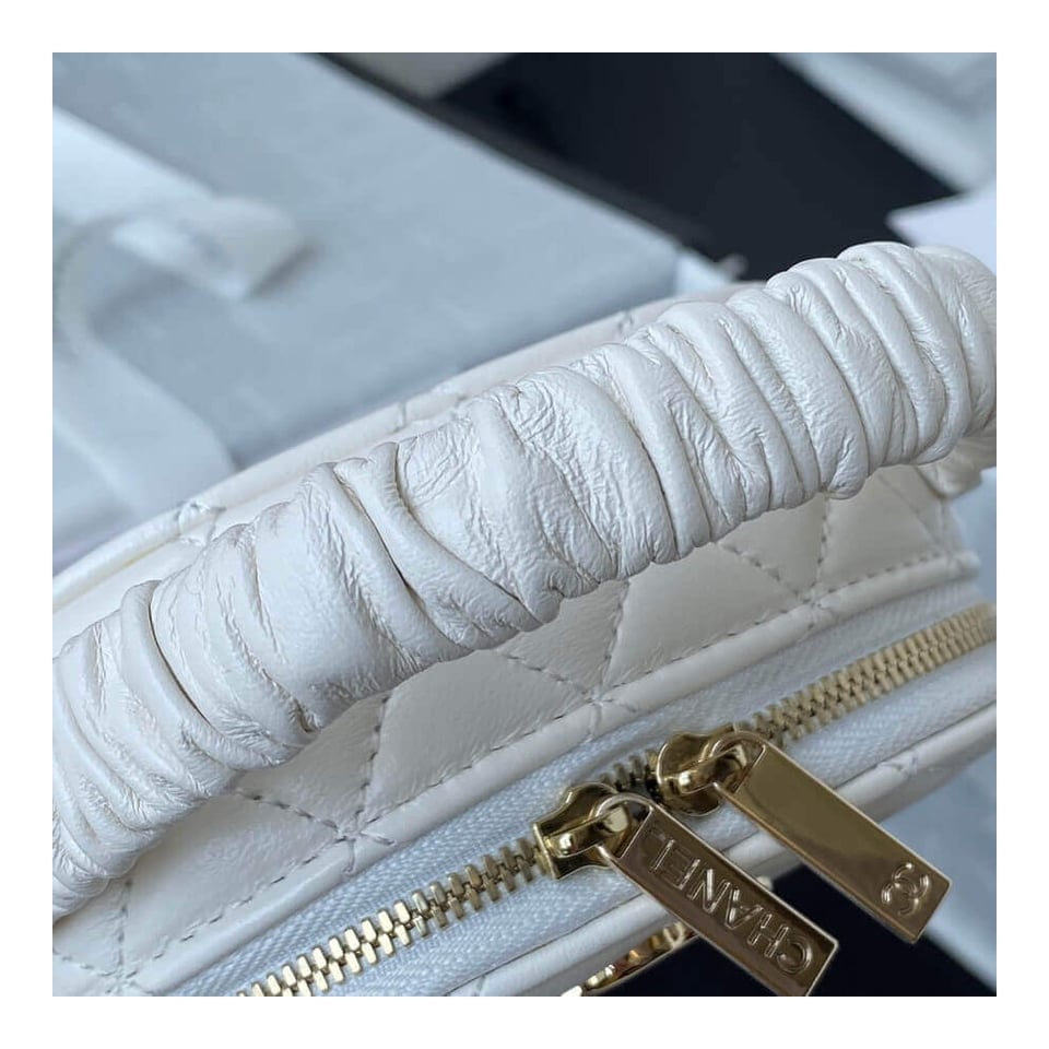 Chanel Small Vanity Case Lambskin view 7