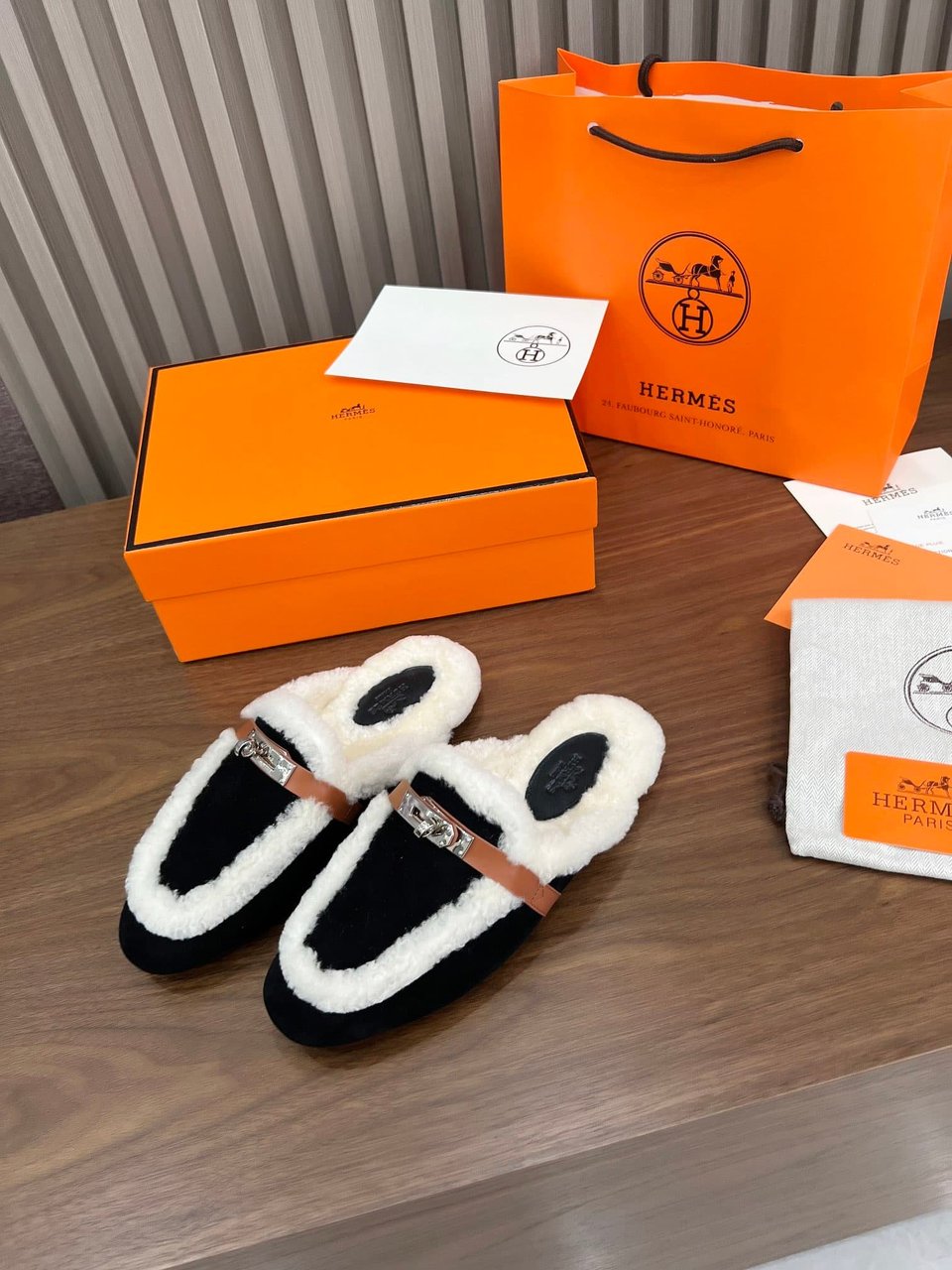 Hermes Oz Mule Shearling Black White view 11
