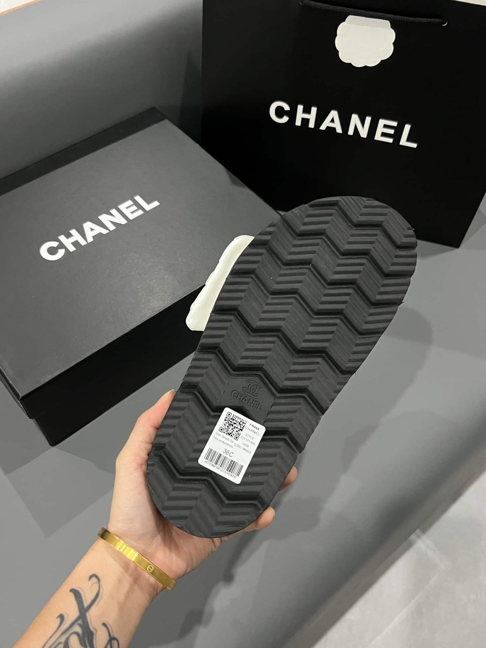 Chanel Cc Slippers Studded White view 3