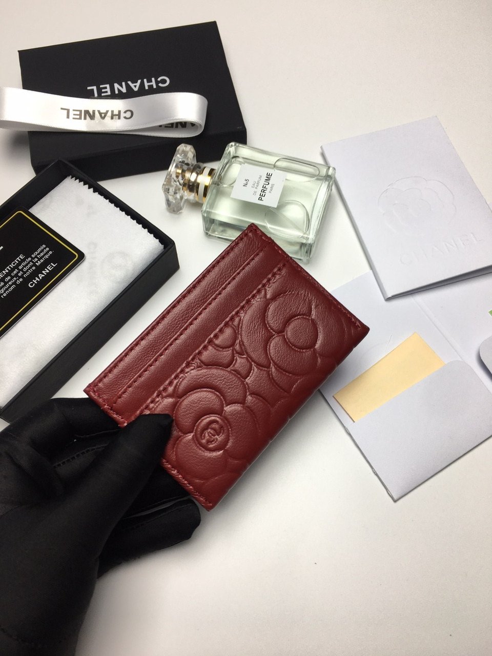 Chanel Floral Card Holder 11.2 Garnet Calfskin Silver Icon view 7