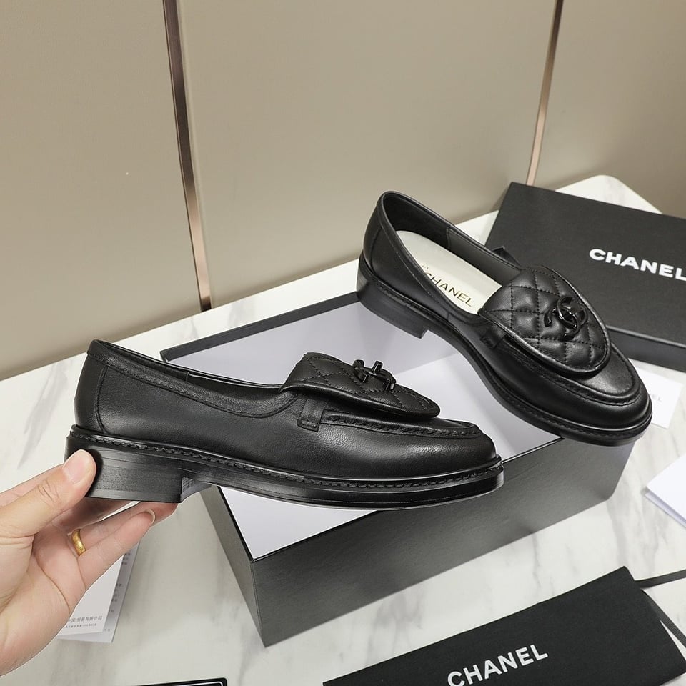 Chanel Cc Nib Turnlock Moccasins Flat Loafers Black view 6
