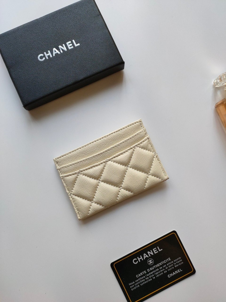 Chanel Card Holder 11.2 Cream Grained Calfskin Gold Icon view 6