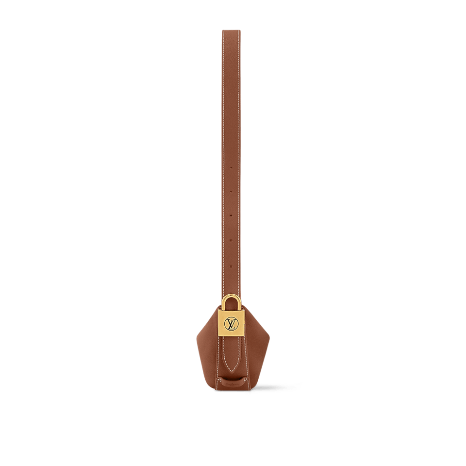 Louis Vuitton Low Key Bumbag M83546 view 4