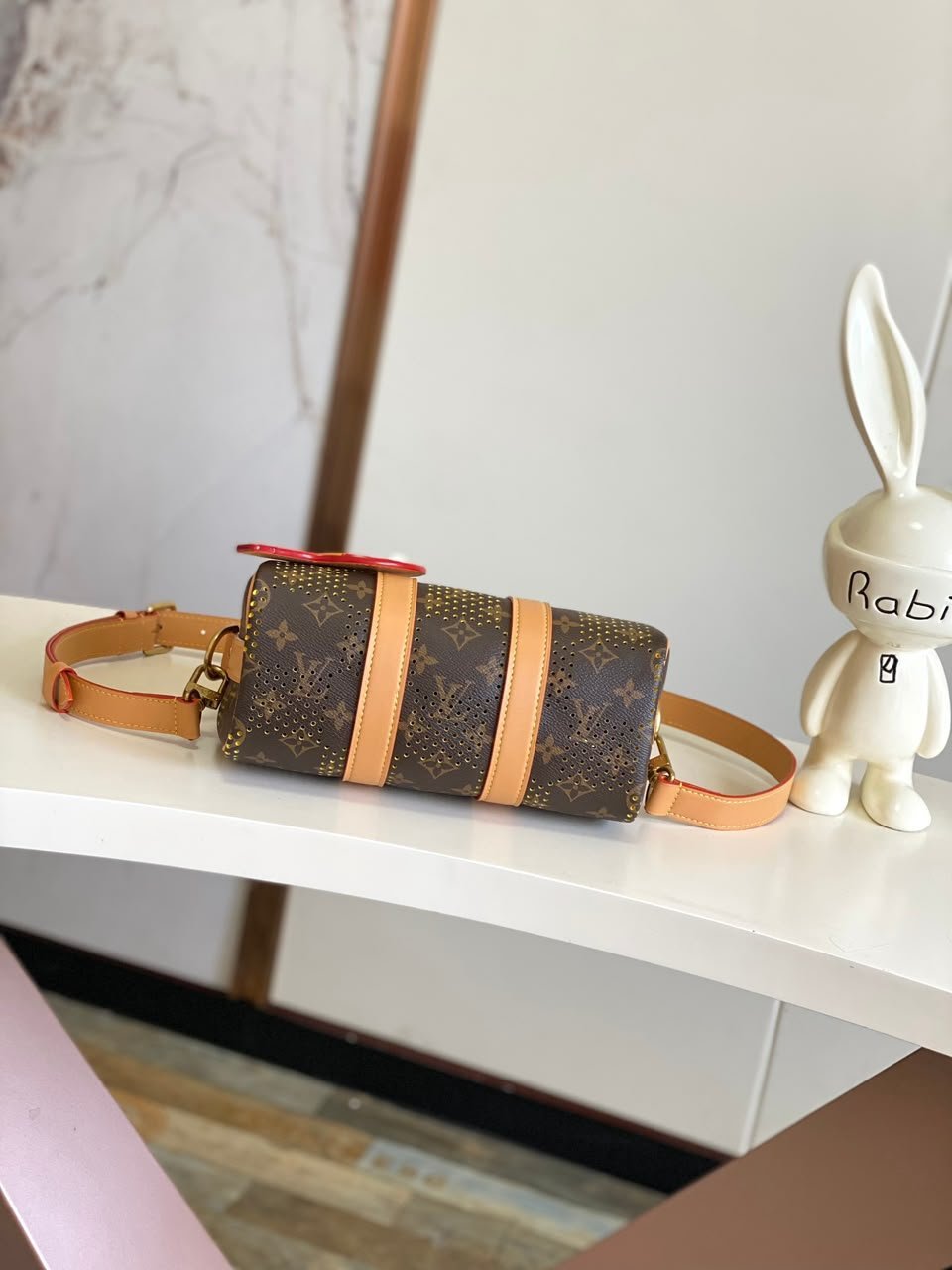 Louis Vuitton Keepall Bandoulière Bag 25cm/9.8in Monogram Pattern/Yellow Color M29296 view 4
