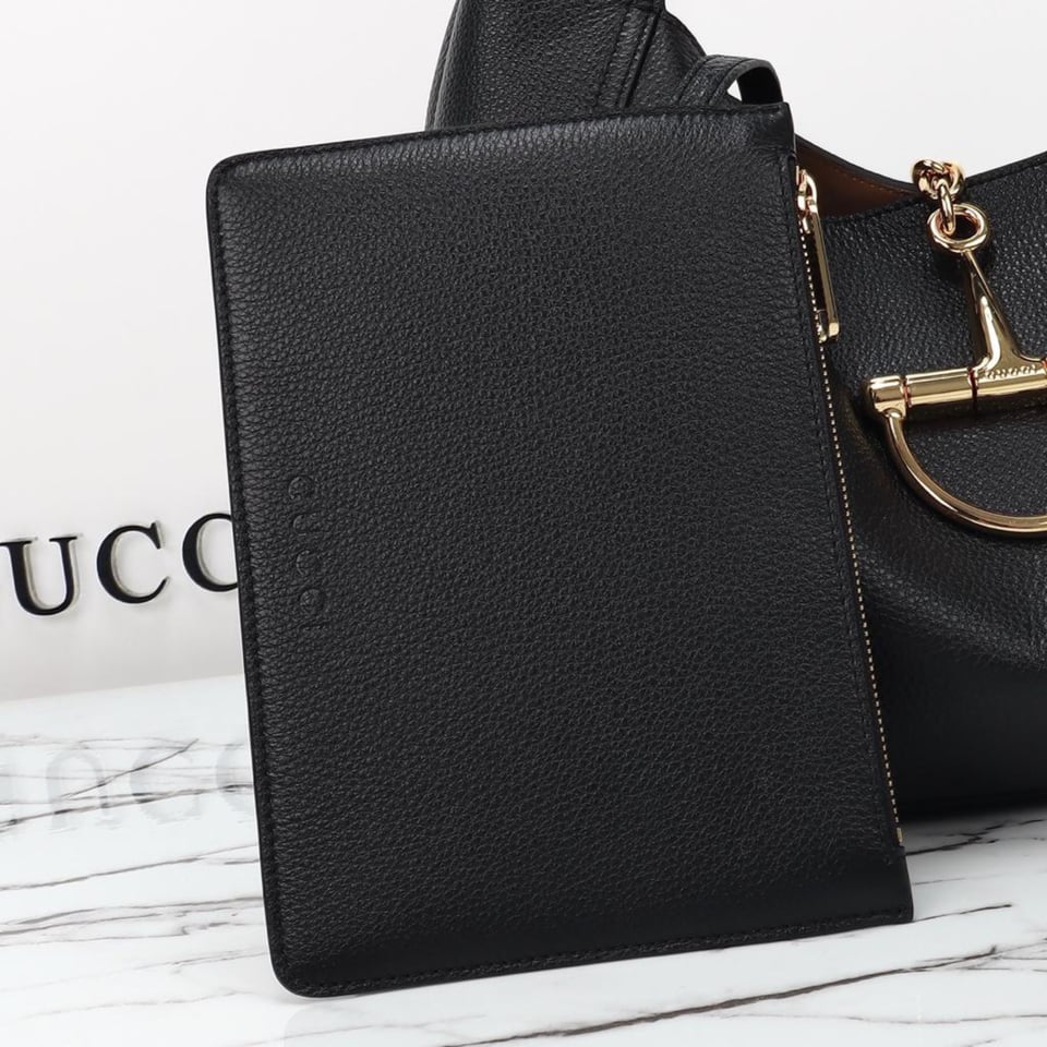 Gucci Softbit Maxi Shoulder Bag 46cm/18in view 8