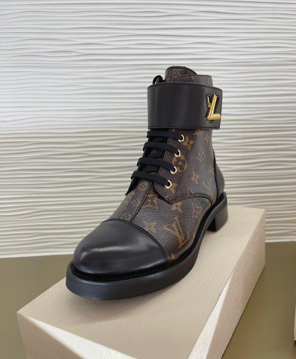 Louis Vuitton Wonderland Flat Ranger 1A2Q3Q Brown view 10