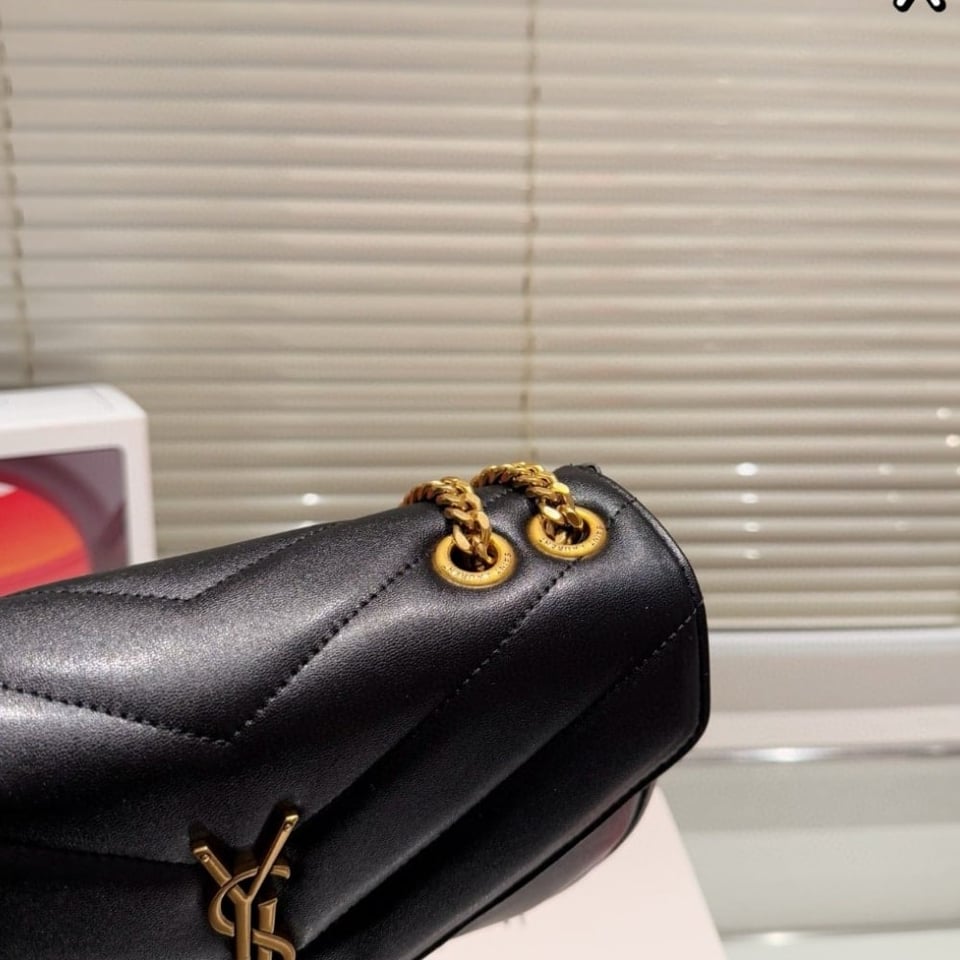 Saint Laurent Loulou Small In Matelassã‰ 24Cm view 6