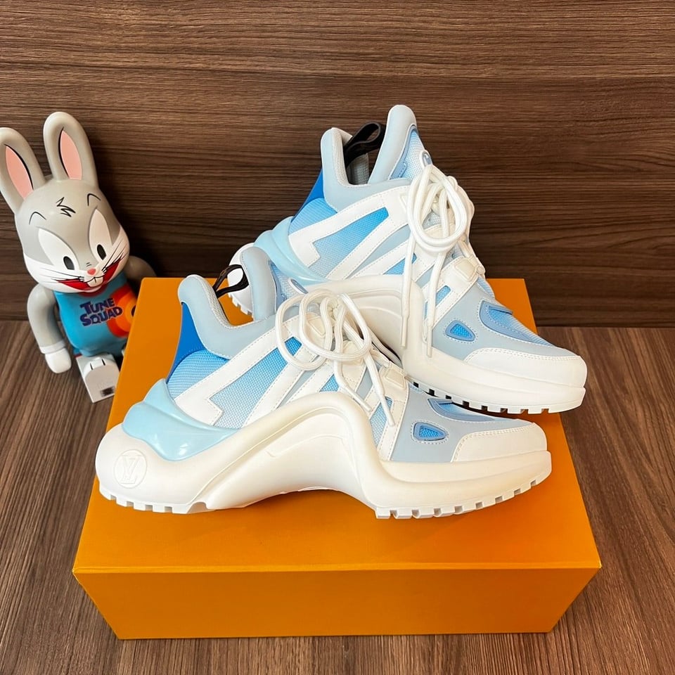 Louis Vuitton Archlight Sneaker Gradient Blue 1A9Rv7 view 5