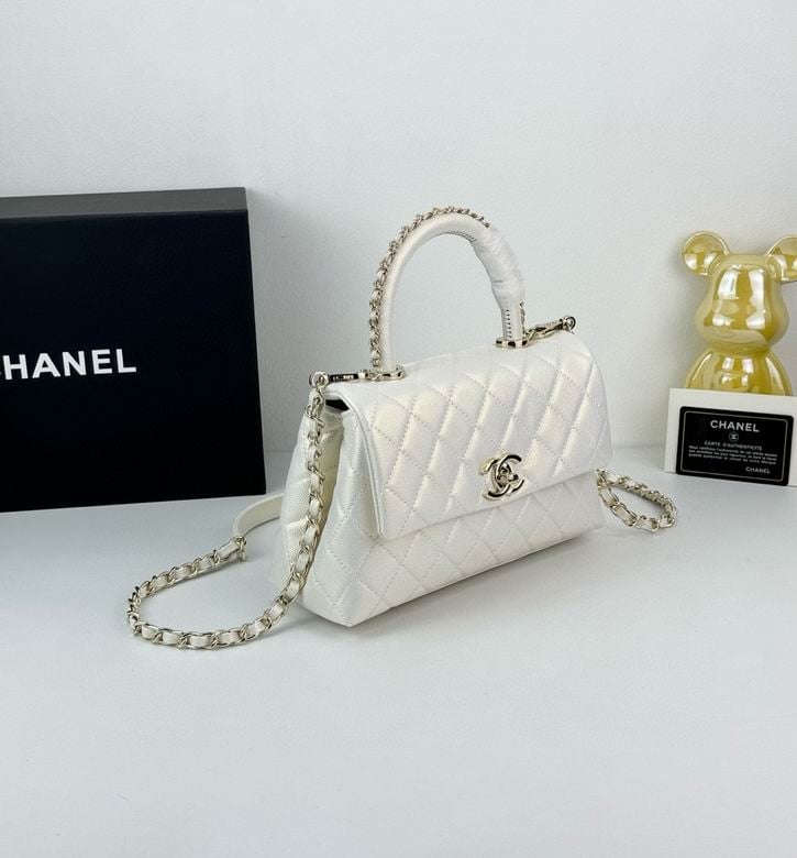 Chanel Coco Classic Flap Bag 24cm/9.4in Caviar Leather Silver Hardware – White. view 5