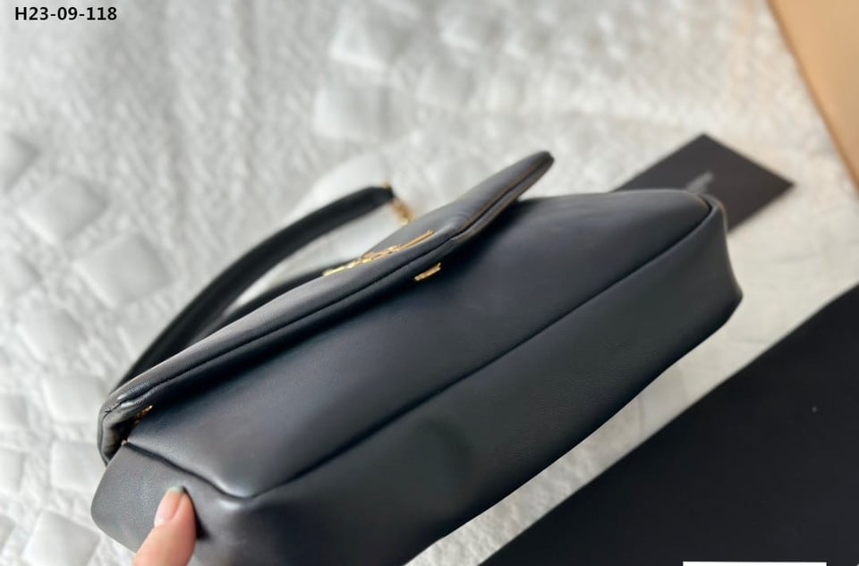Saint Laurent Calypso Padded Leather Shoulder Bag Black 25Cm view 8