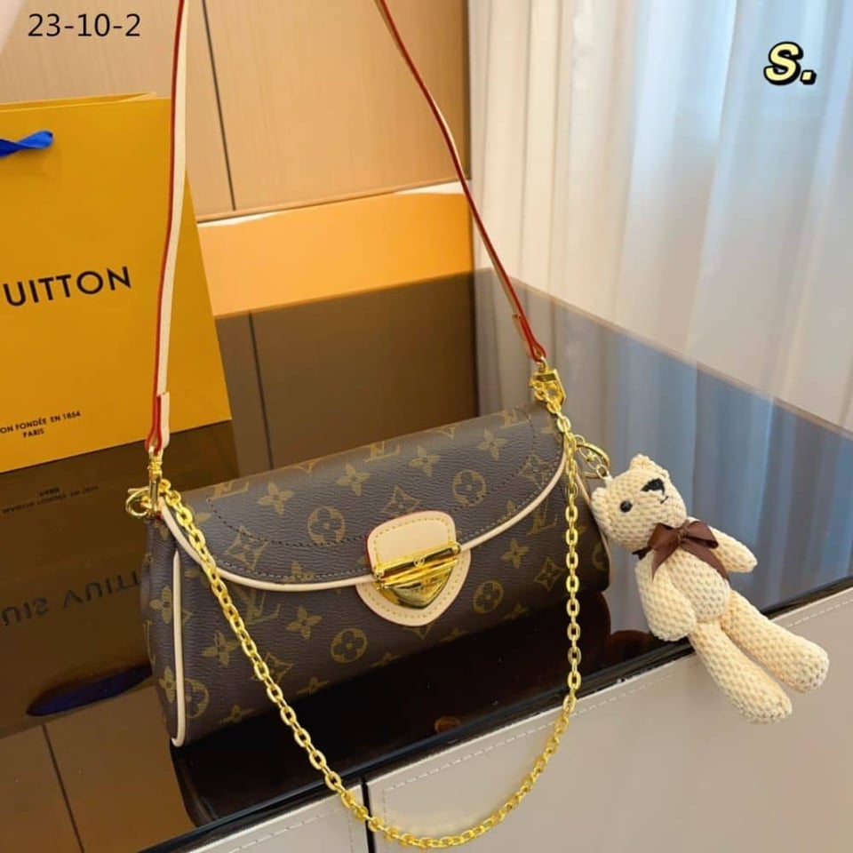 Louis Vuitton Monogram Beverly Pochette Brown 25Cm view 3