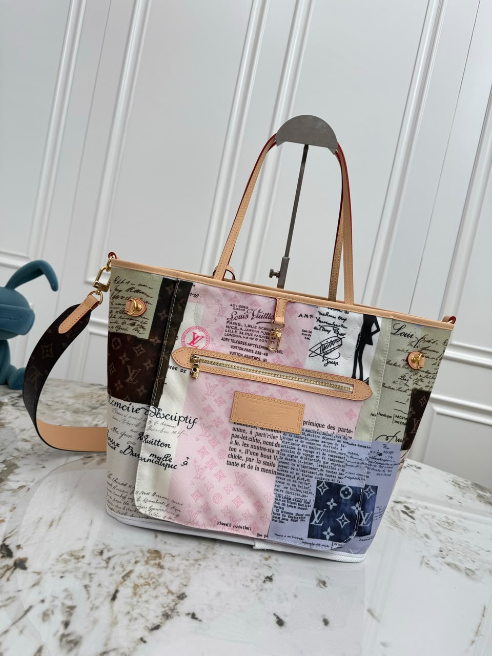 Louis Vuitton Neverfull Inside Out MM Bag Monogram Anniversary 47cm M28376 view 3