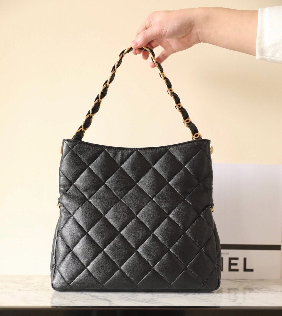 Chanel 24P Hobo Bag 28Cm Black Lambskin Gold Hardware view 8