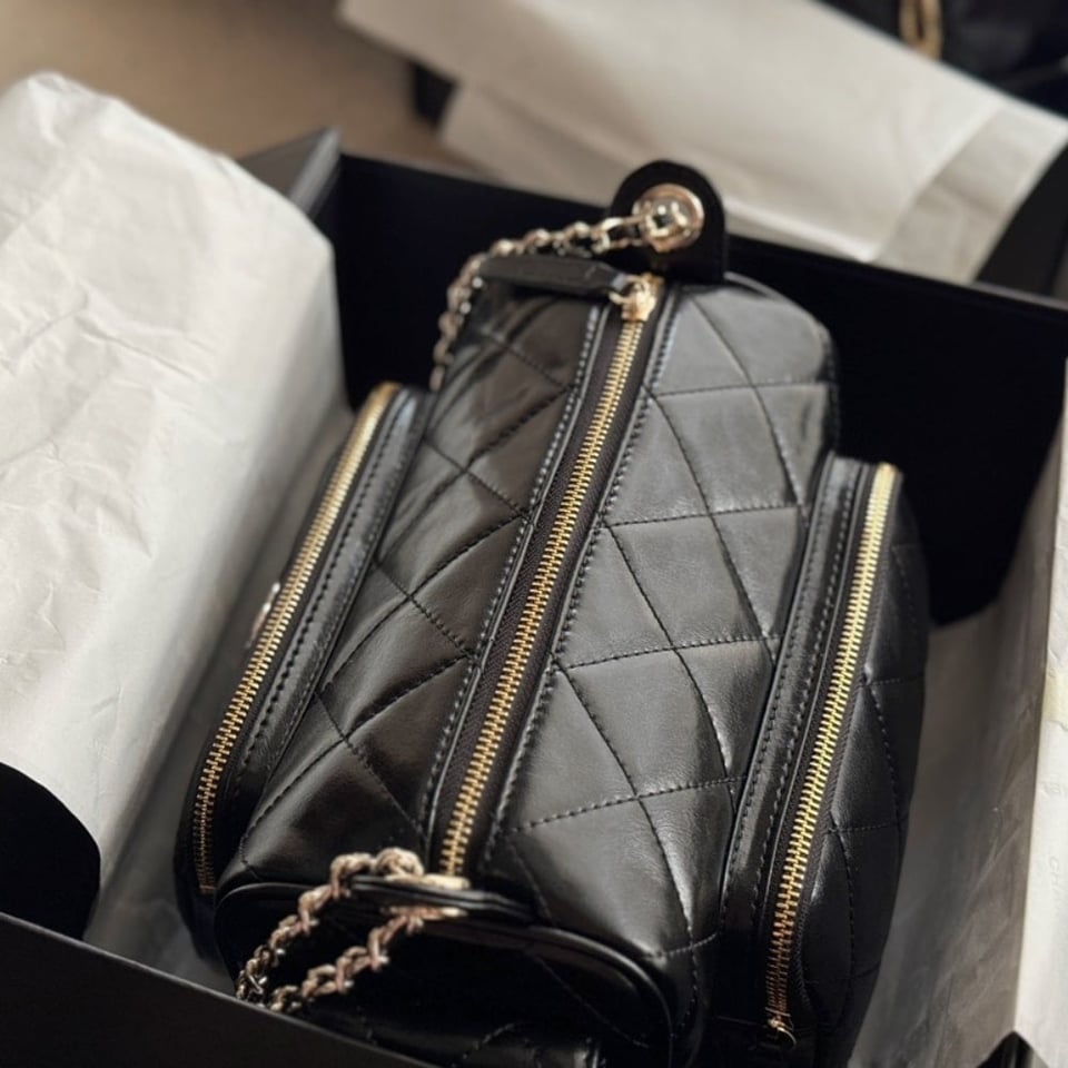 Chanel Small Camera Case Bag Black 23Cm/9.1in As5220 B18234 94305 view 10