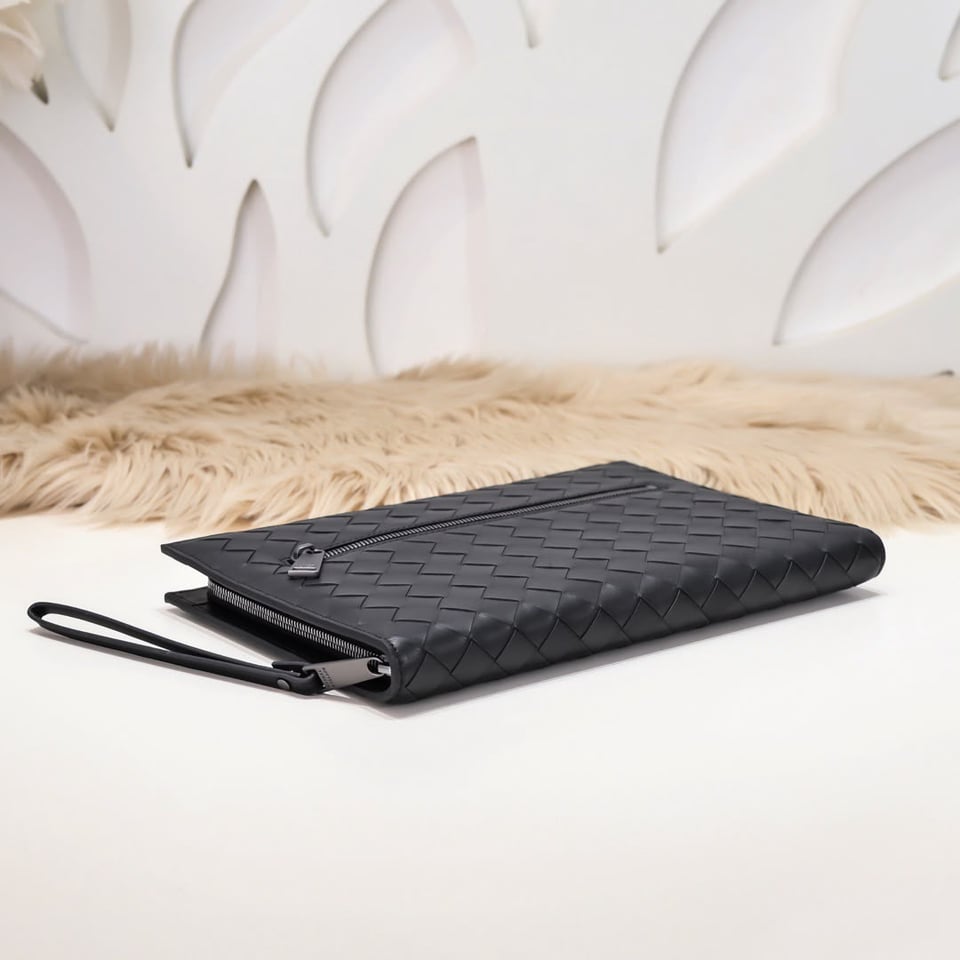 Bottega Veneta Intrecciato Document Case With Wristlet 28cm/11in view 8