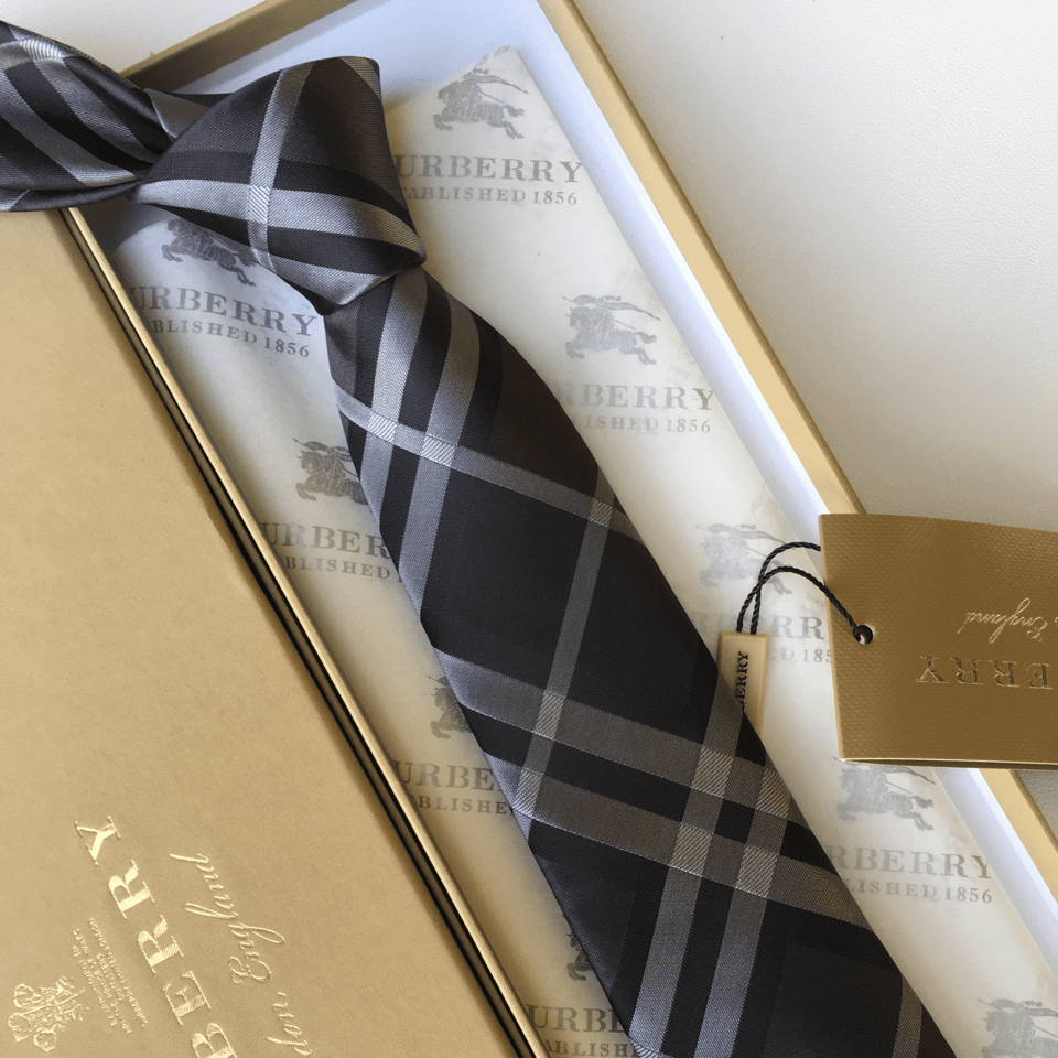 Burberry Grey Luxe Check Silk Tie For Men view 9