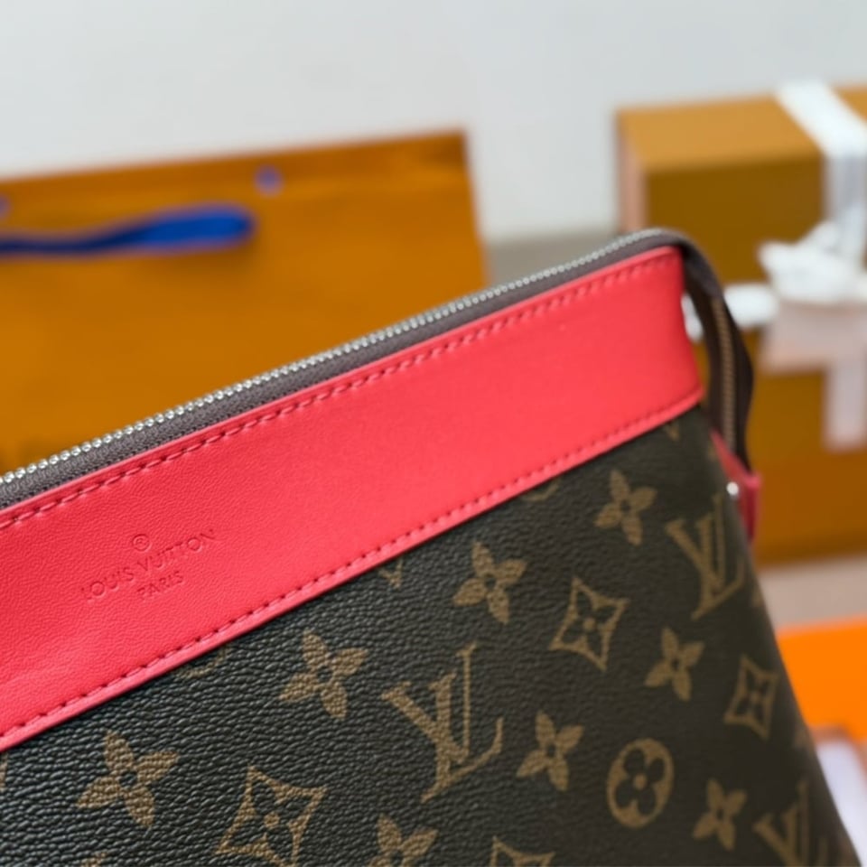 Louis Vuitton Pochette Voyage Souple Bag Pink 29Cm M13356 view 5