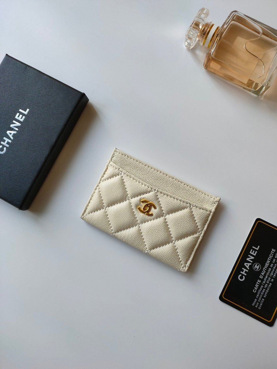 Chanel Card Holder 11.2 Cream Grained Calfskin Gold Icon view 4