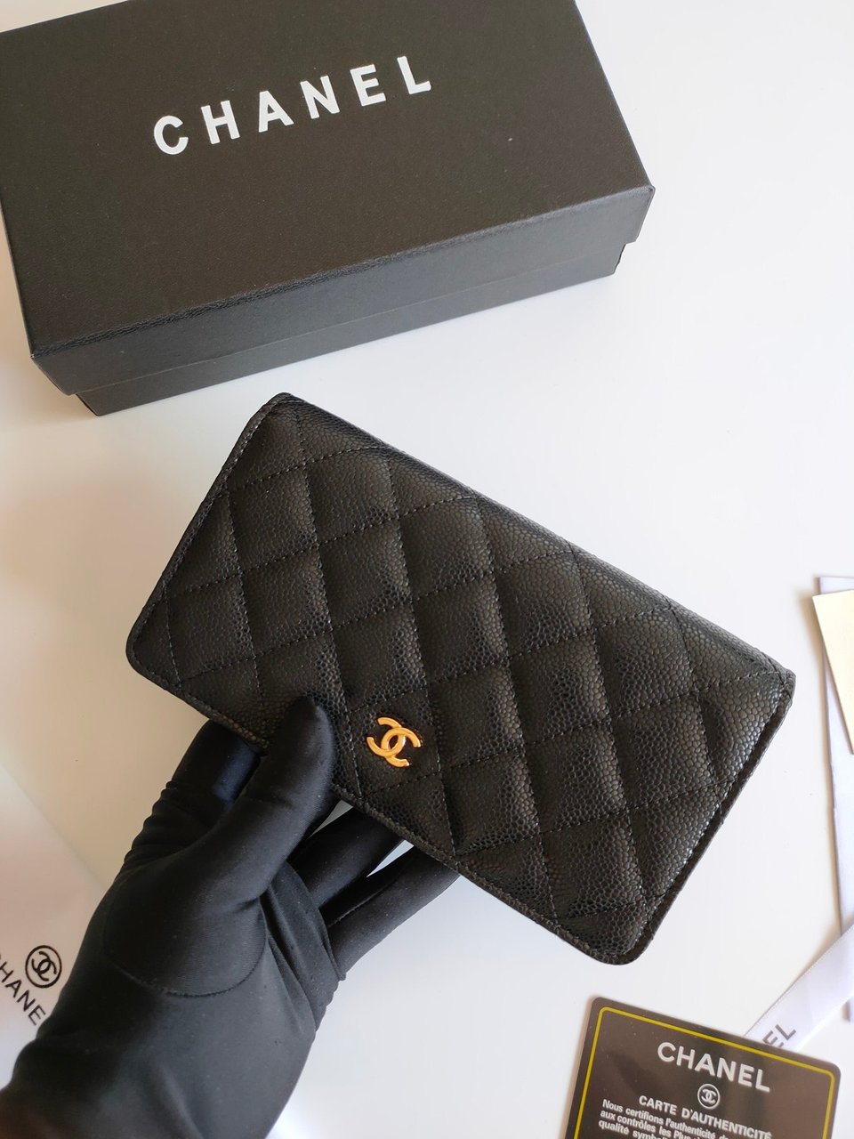 Chanel Zipped Long Purse 19 Black Grained Calfskin Gold Icon view 4