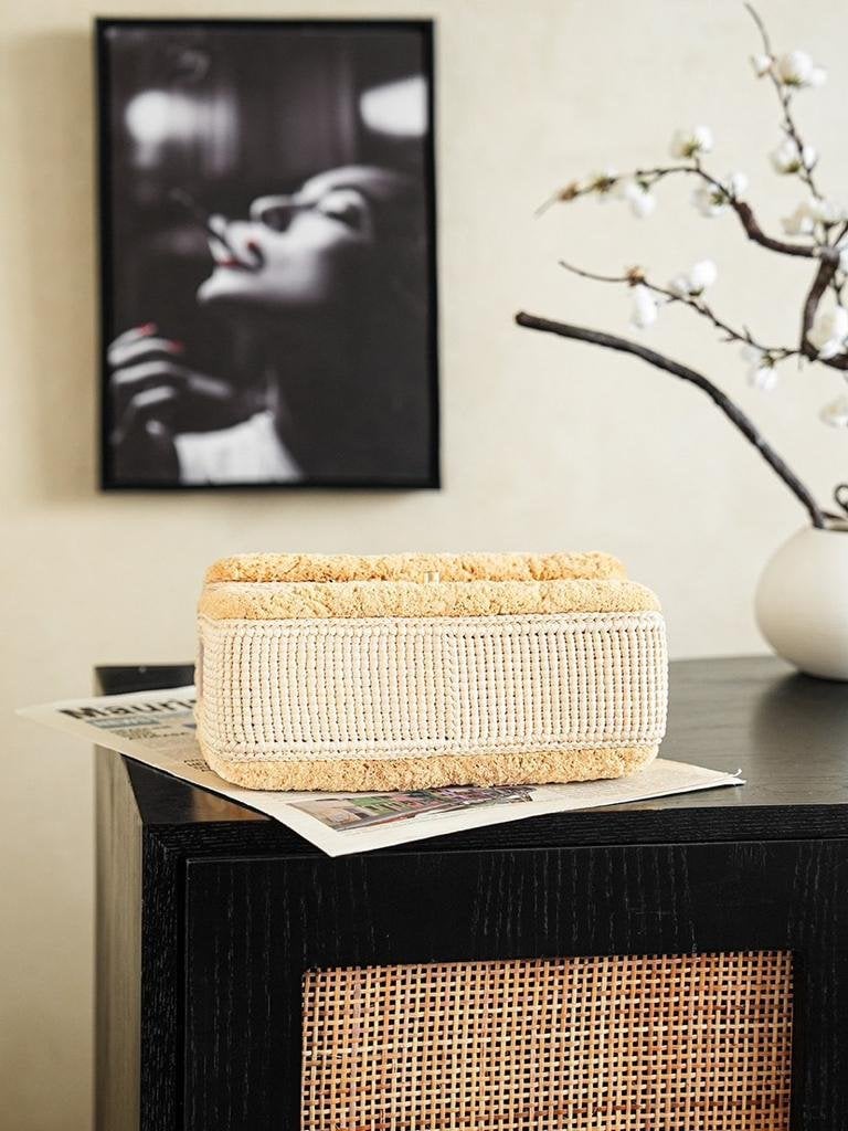 Chanel Foldable Flap Bag Braided Raffia Yarn &amp; Gold-colored Metal 25cm/9.8in Beige AS6163 view 8