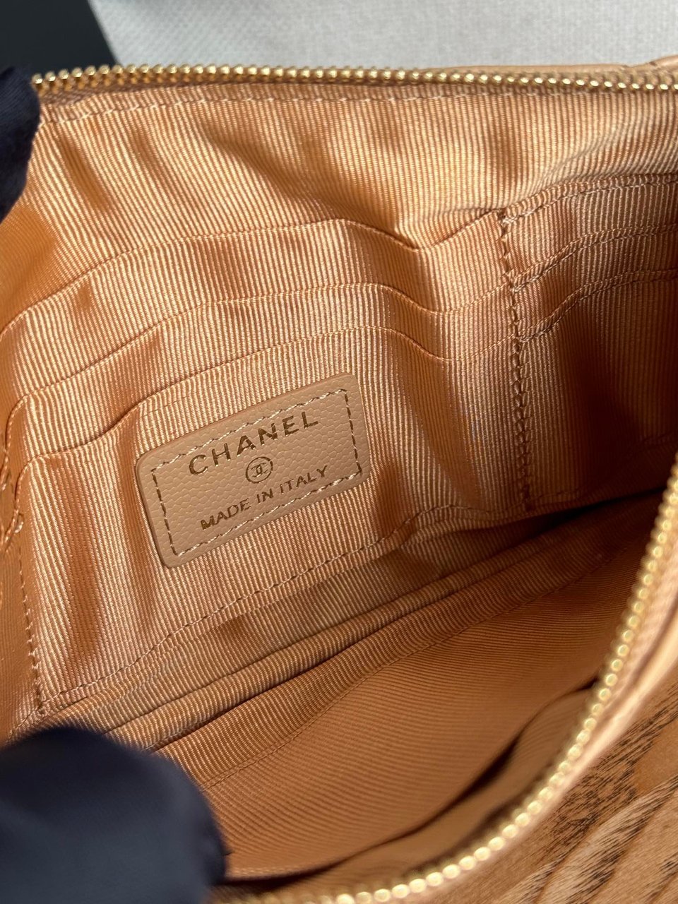 Chanel Zipped Wallet 20Cm Dark Beige Quilted Caviar Gold Hardware view 3