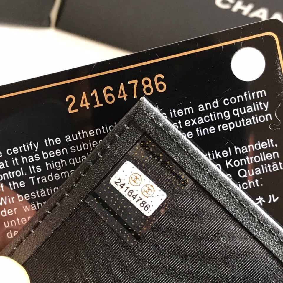 Chanel Flap Card Holder 11.5 Black Grained Calfskin Gold Icon view 10
