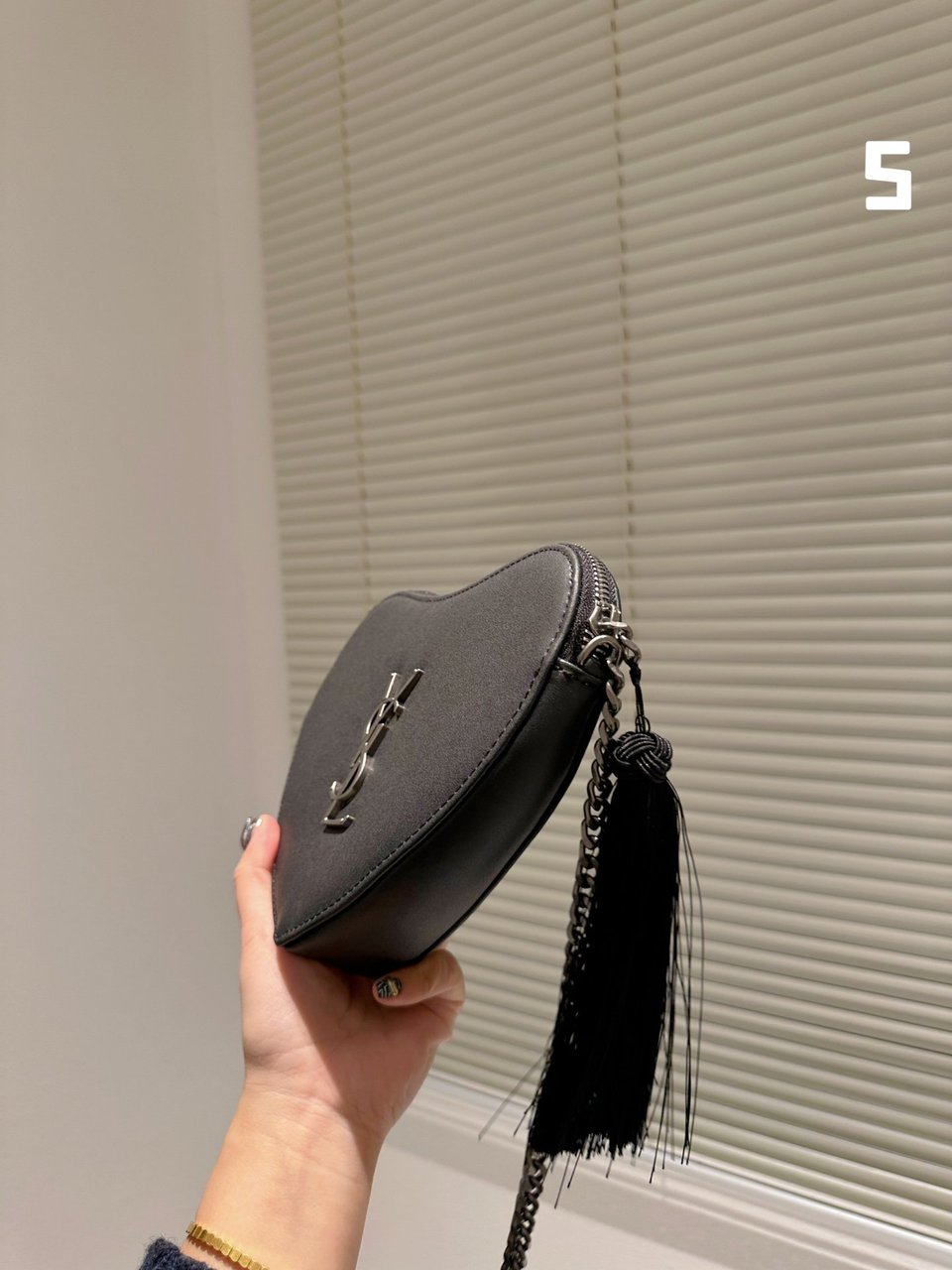 Saint Laurent Heart Bag In Smooth Leather Black view 3