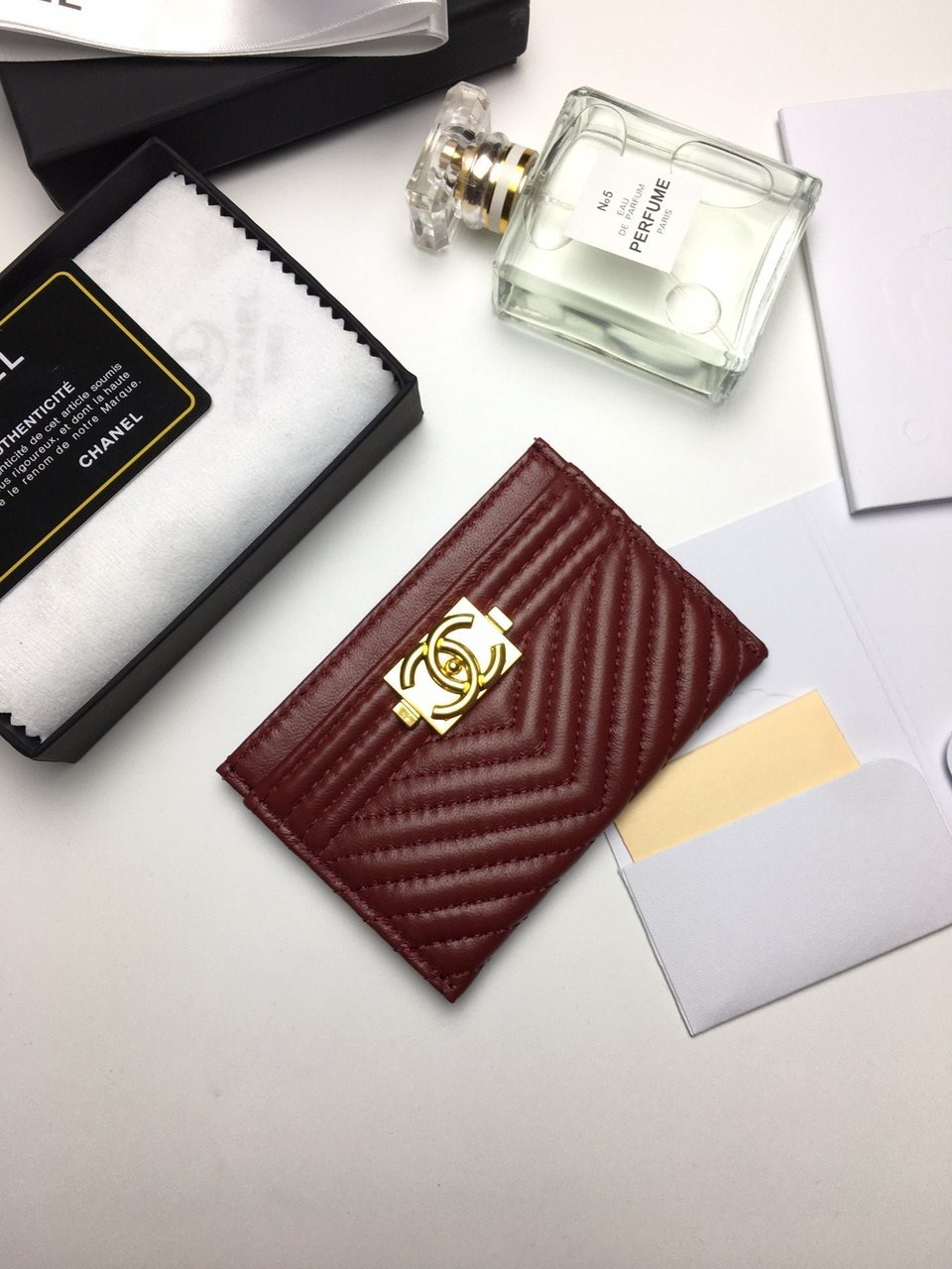 Chanel Line Card Holder 11.2 Garnet Calfskin Gold Icon view 6