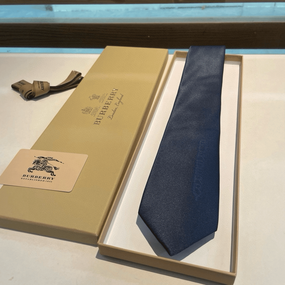 Burberry Navy Embossed Silk Tie For Men view 7