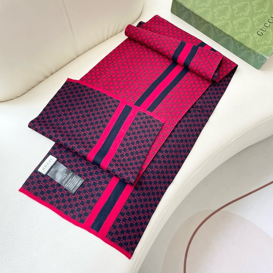 Gucci Cashmere Scarf Pattern Red Navy For Women 180cm view 3