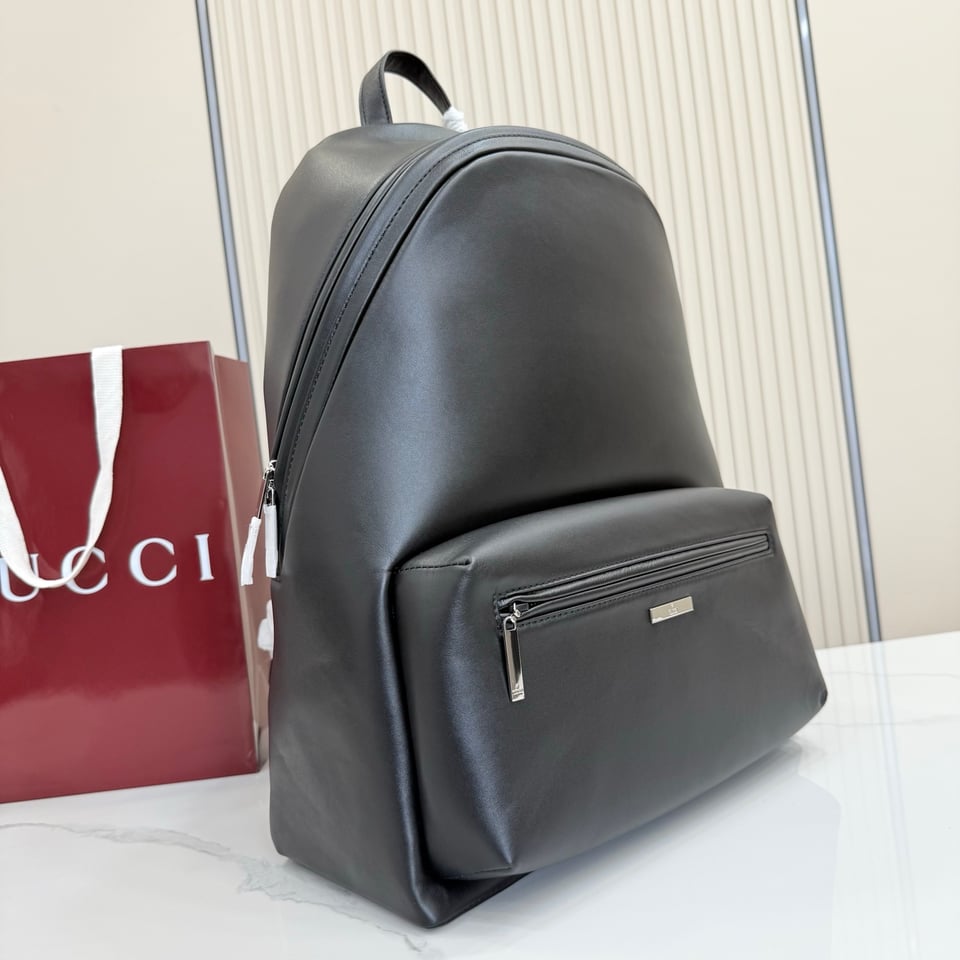 Gucci Tag Large Backpack 875226 Black Leather 45cm/17/7in view 4