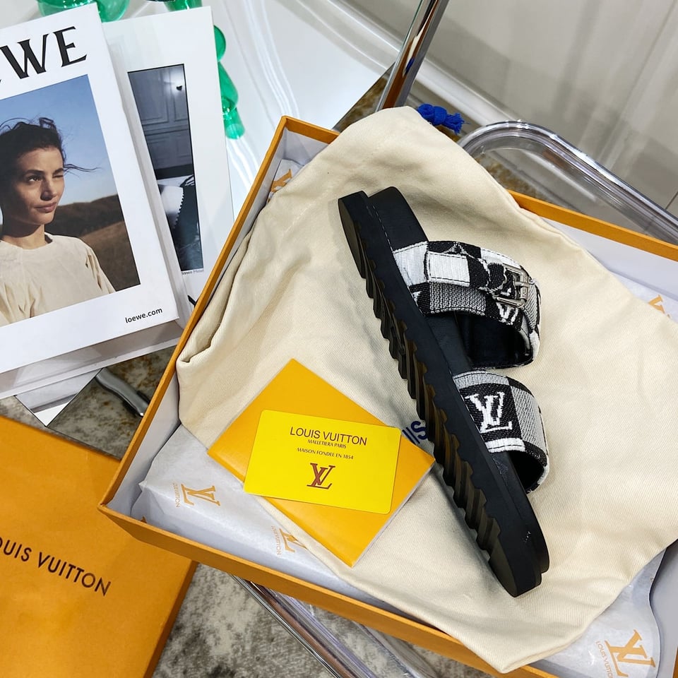 Louis Vuitton Bom Dia Flat Comfort Mule Black view 8