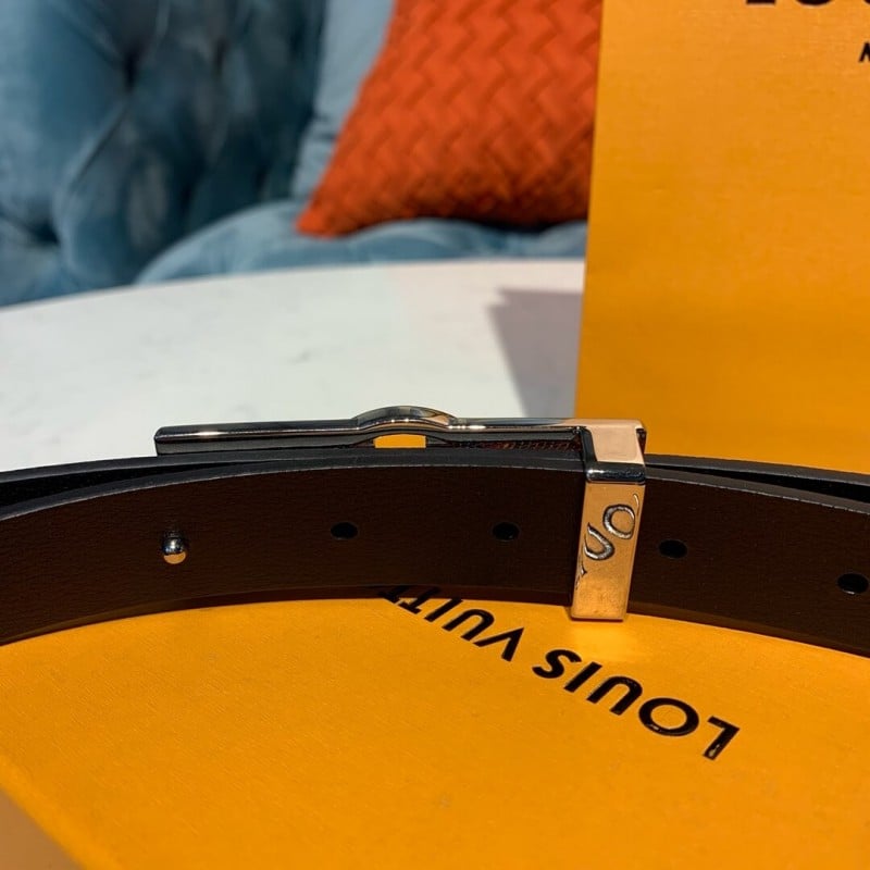 Louis Vuitton Dauphine 25mm Reversible Belt MP139U view 10