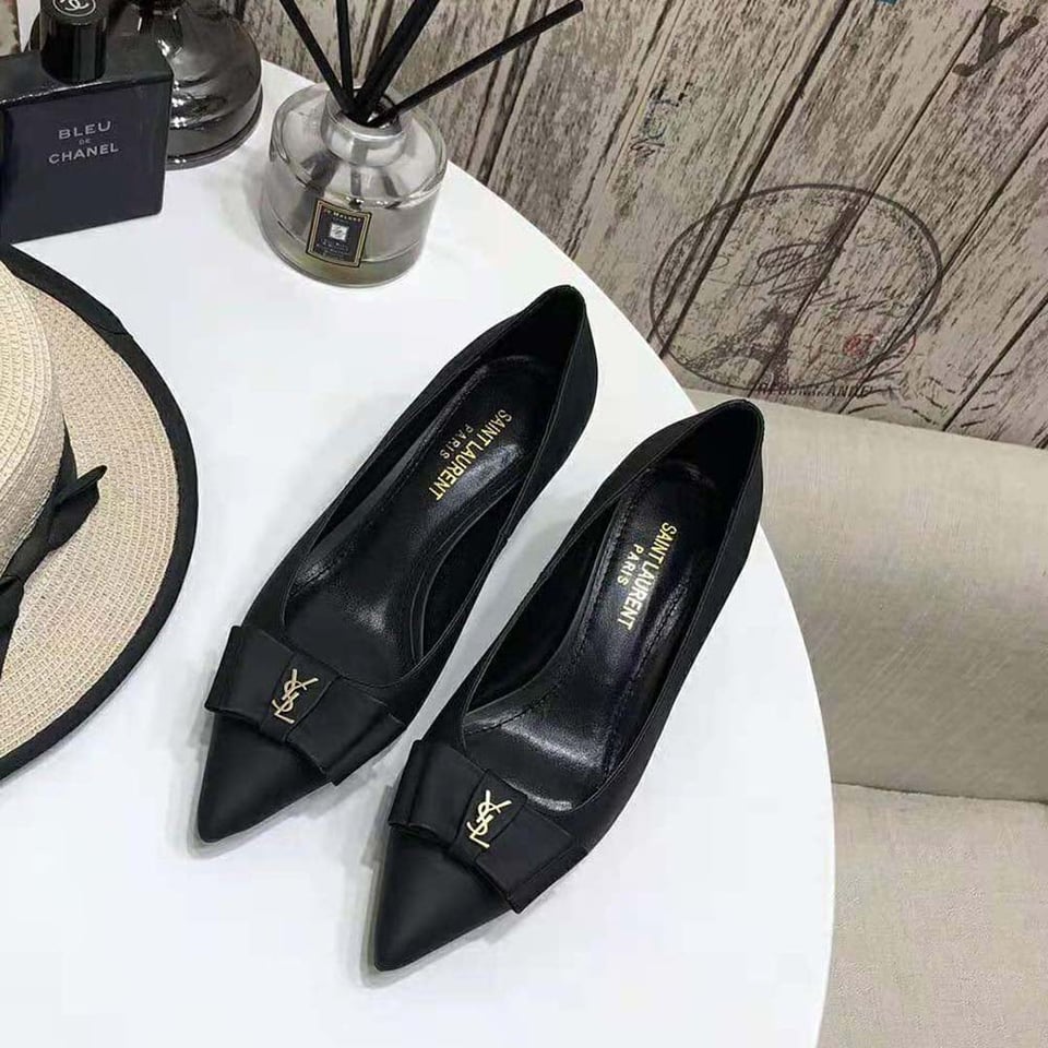 Saint Laurent Women’S Anais Bow Pumps In Black view 8