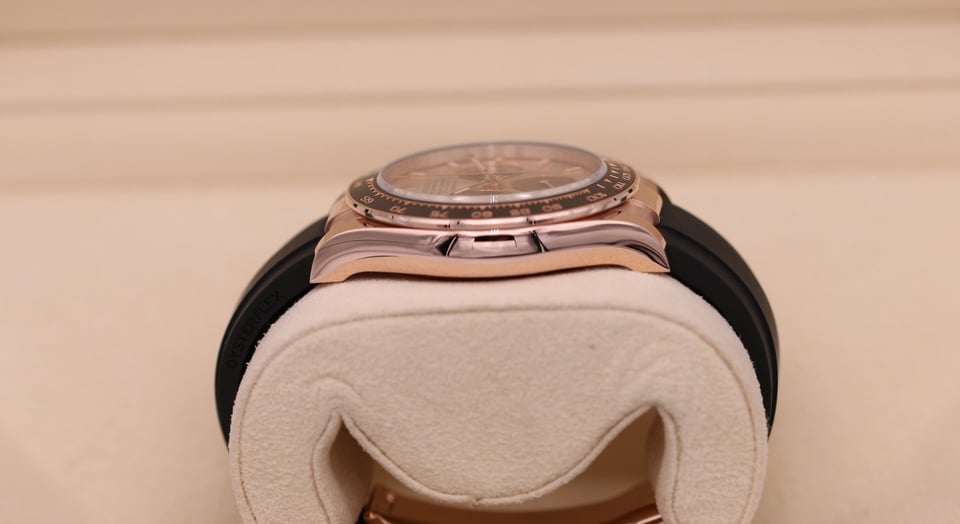 Rolex Daytona 40 mm Sundust Dial in Everose Gold 126515LN view 7