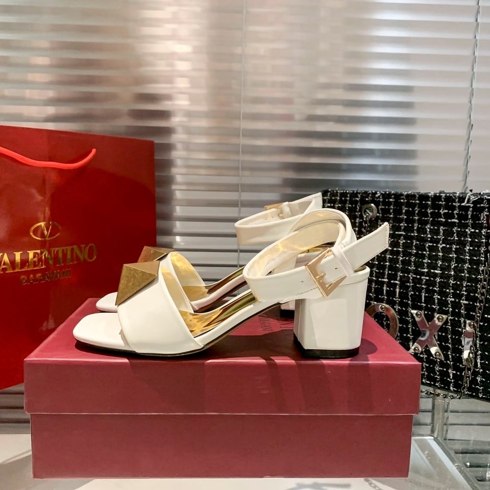 Valentino Garavani One Stud Leather Sandals White view 3