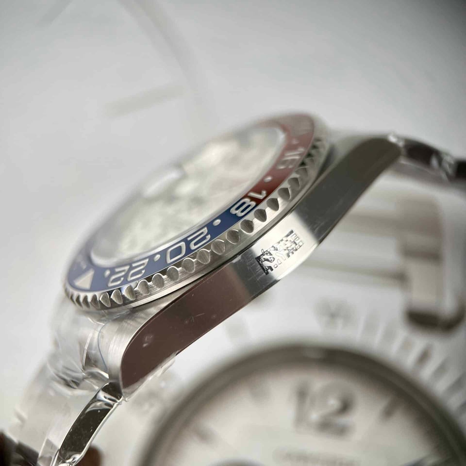 [SUPER CLONE] Rolex GMT-Master II Meteorite Dial 126719BLRO “Superman” view 9