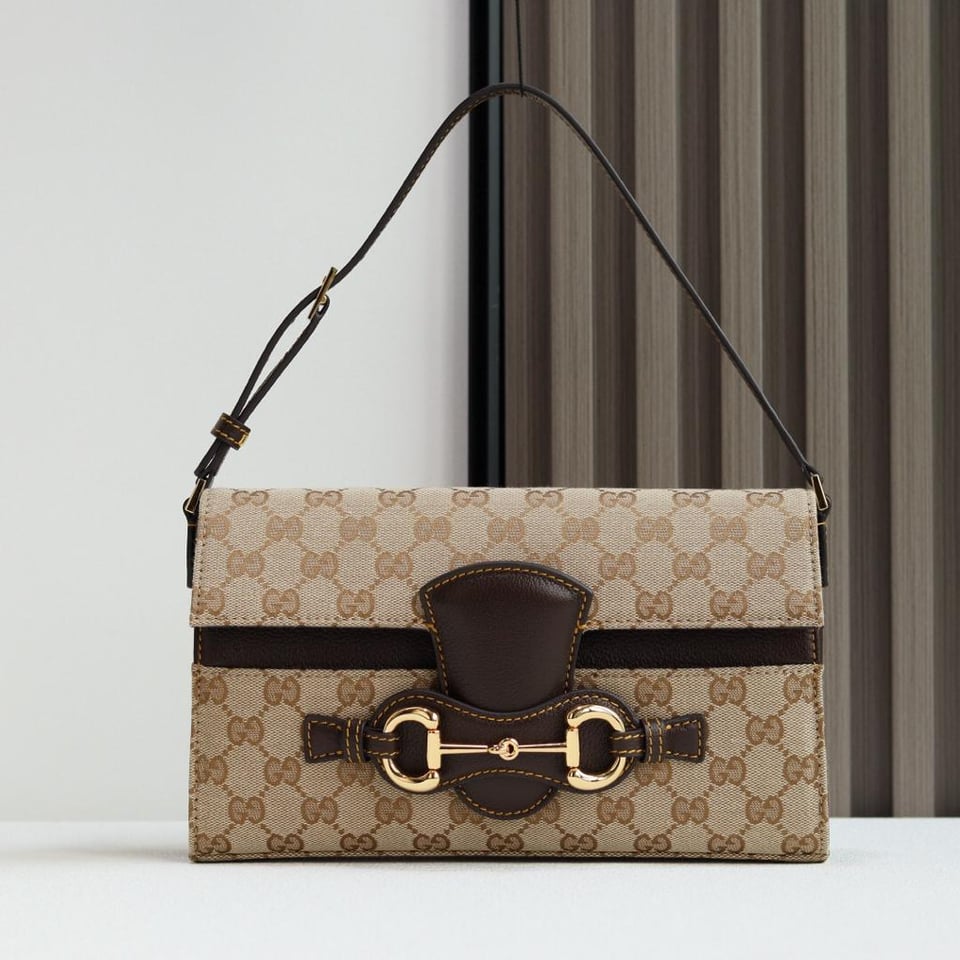 Gucci Horsebit Ristretto Medium Shoulder Bag Brown. view 9