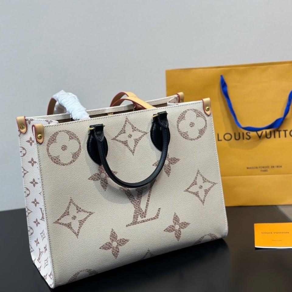 Louis Vuitton OnTheGo MM Tote Bag ‘Monogram Dune’ 35Cm M46912 view 3