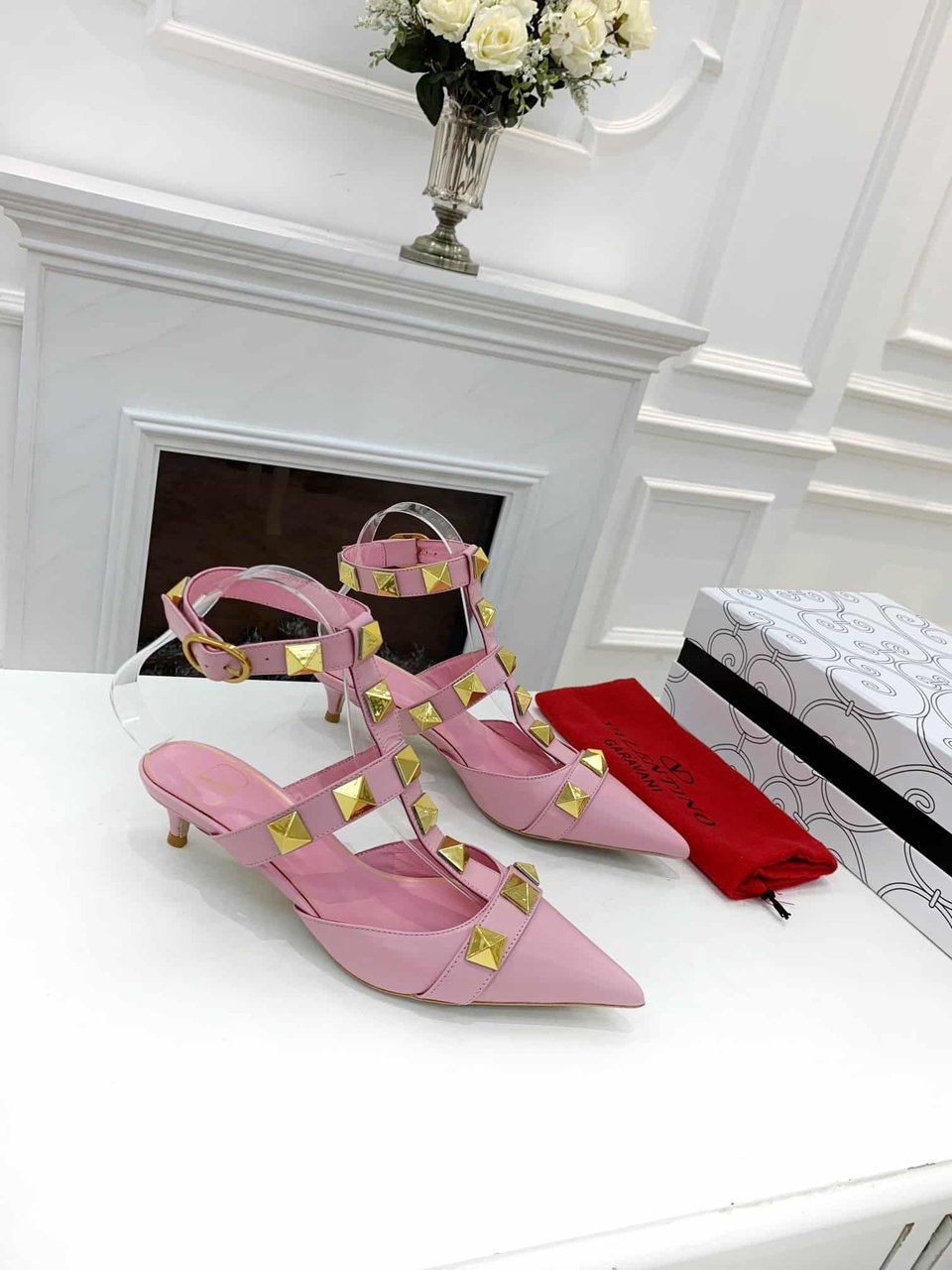 Valentino Garavani Roman Stud Kitten Heel Pumps Pink view 10