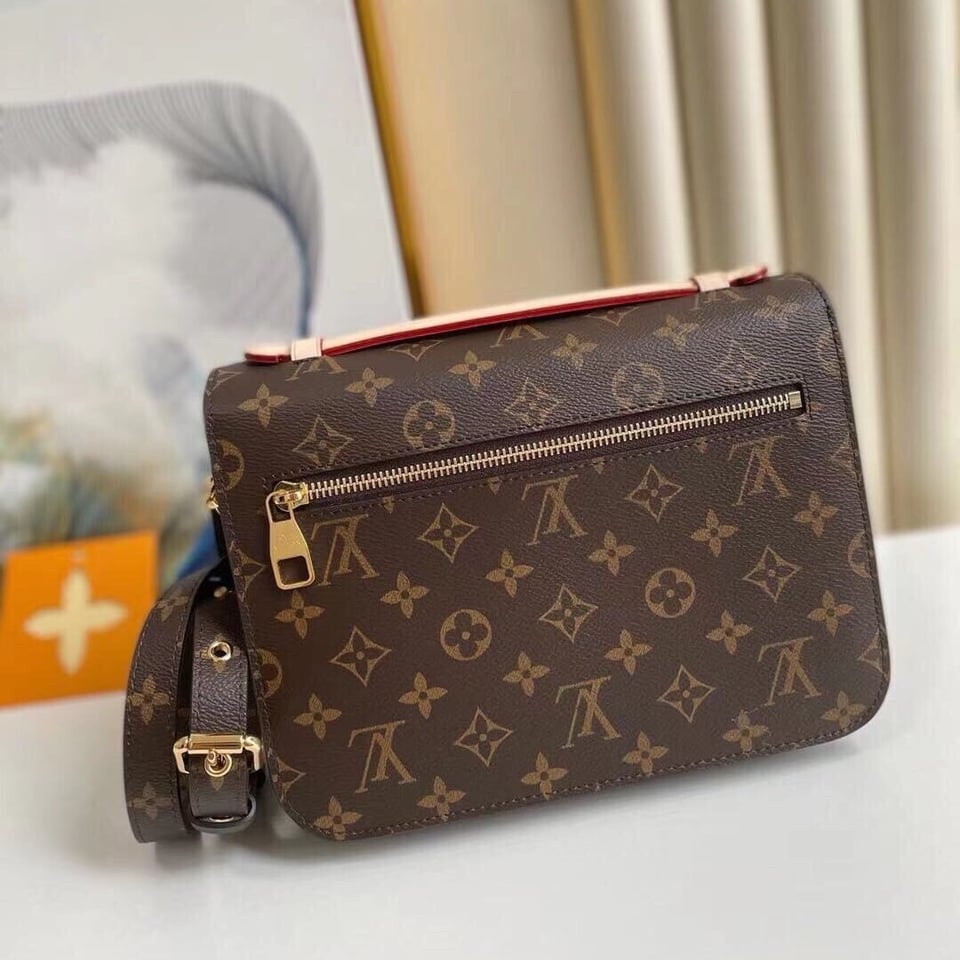 Louis Vuitton Louis Vuitton Pochette Métis 25cm view 12