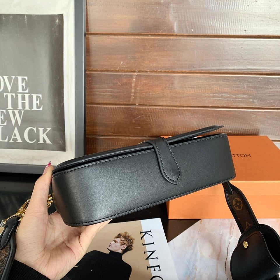 Louis Vuitton Officier Pouch With Strap Black 23Cm M69841 view 4
