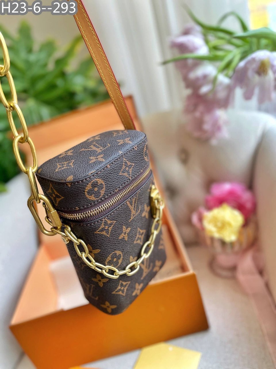 Louis Vuitton Phone Box Monogram Legacy Brown 18Cm M44914 view 6