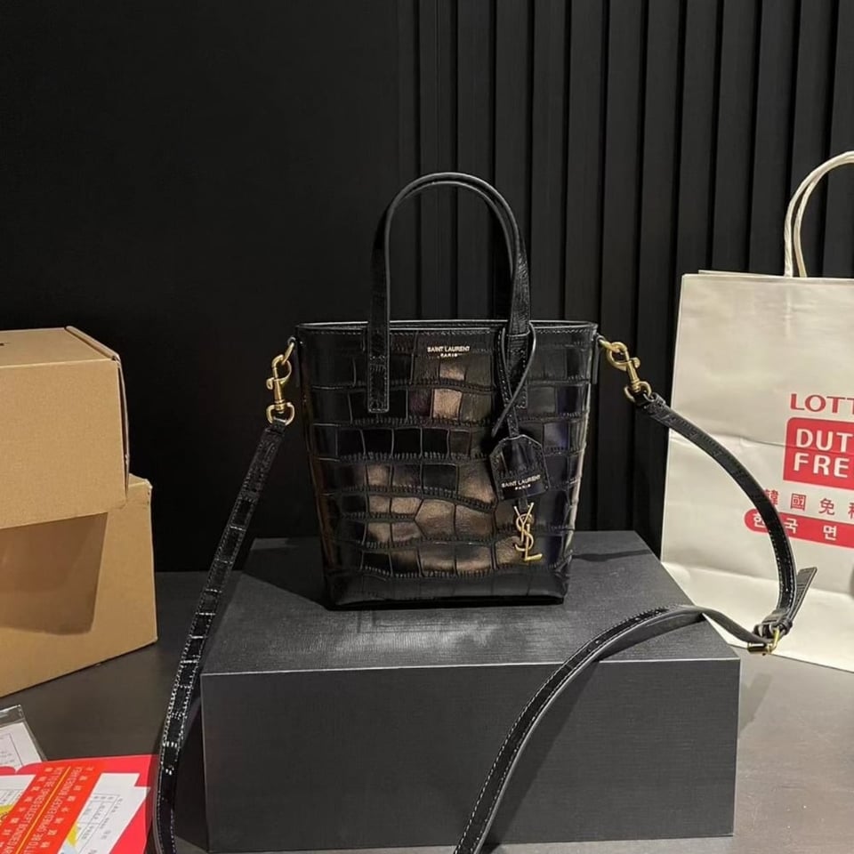 Saint Laurent Toy Shopping Tote Bag Crocodile Black 18Cm view 3