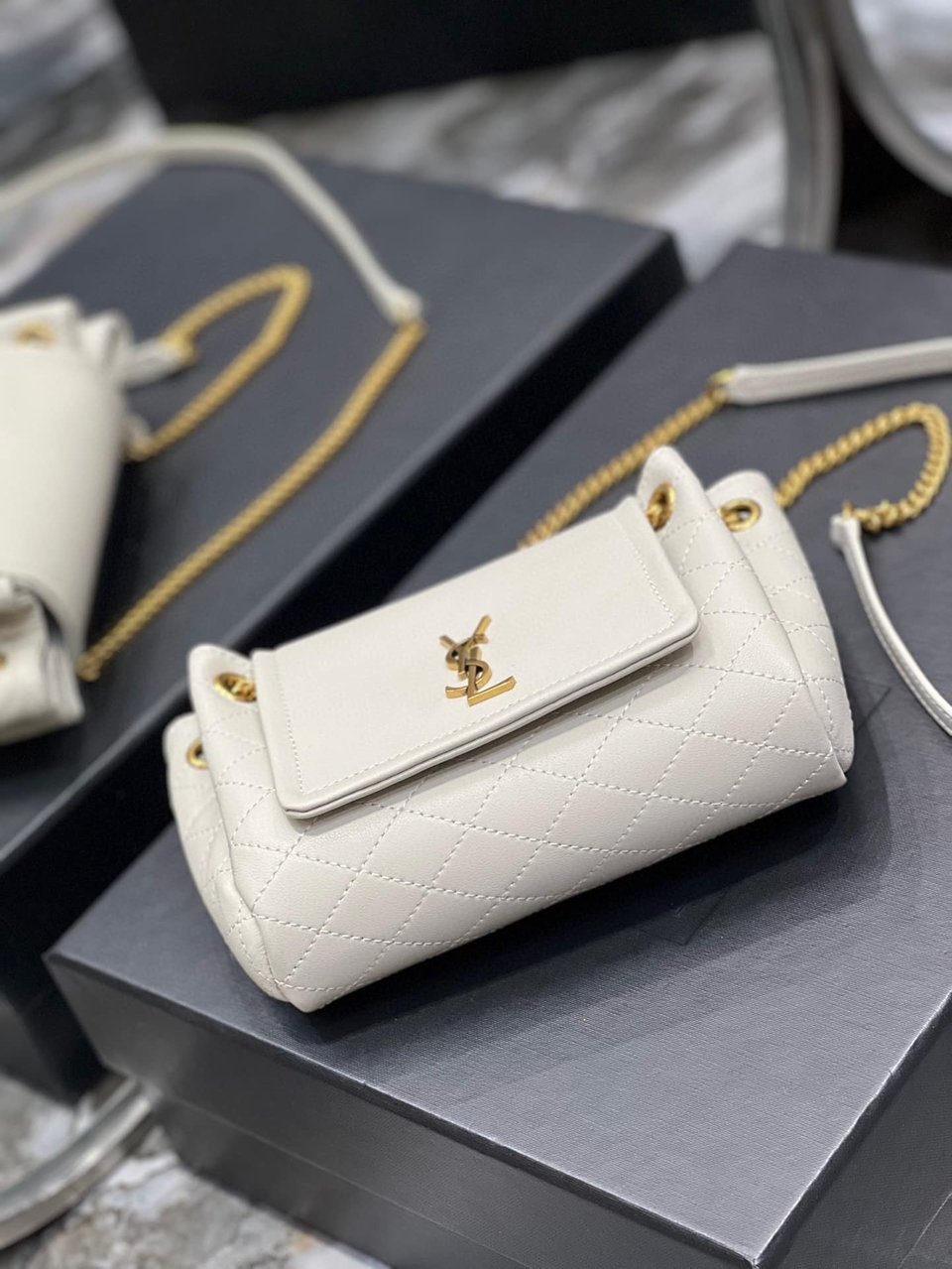 Saint Laurent Mini Nolita In Blanc Vintage 18Cm view 6