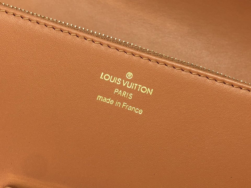 Louis Vuitton Swing 24Cm Hazelnut Brown view 8